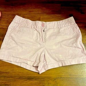 Ann Taylor LOFT size 6 shorts. Lavender. 3" inseam. Good condition. Like new!!